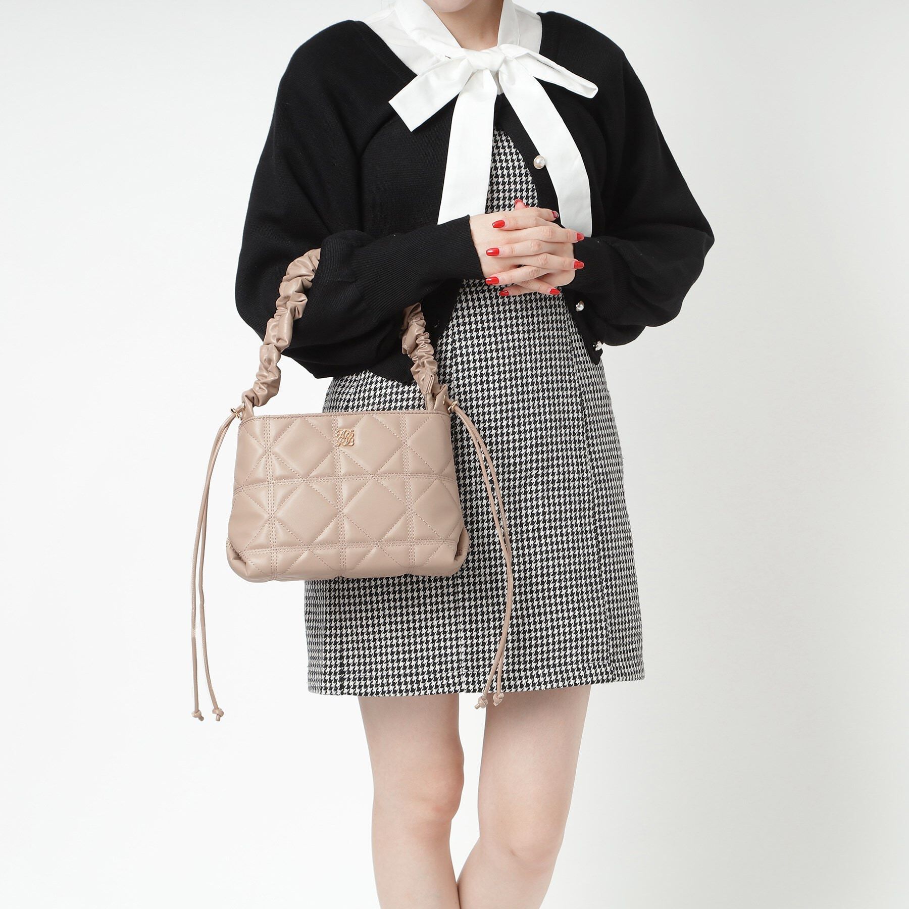 Ober Tashe「ロゴプレート付き キルティング2WAYショルダーバッグ」|ショルダー・メッセンジャー|