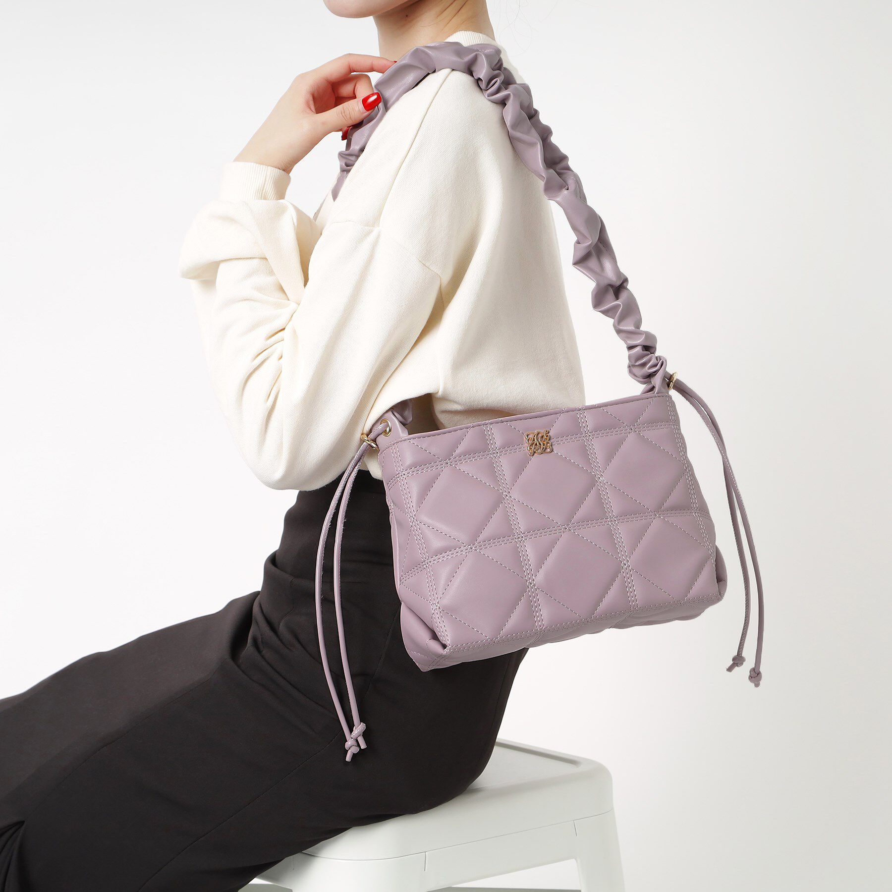 Ober Tashe「ロゴプレート付き キルティング2WAYショルダーバッグ」|ショルダー・メッセンジャー|