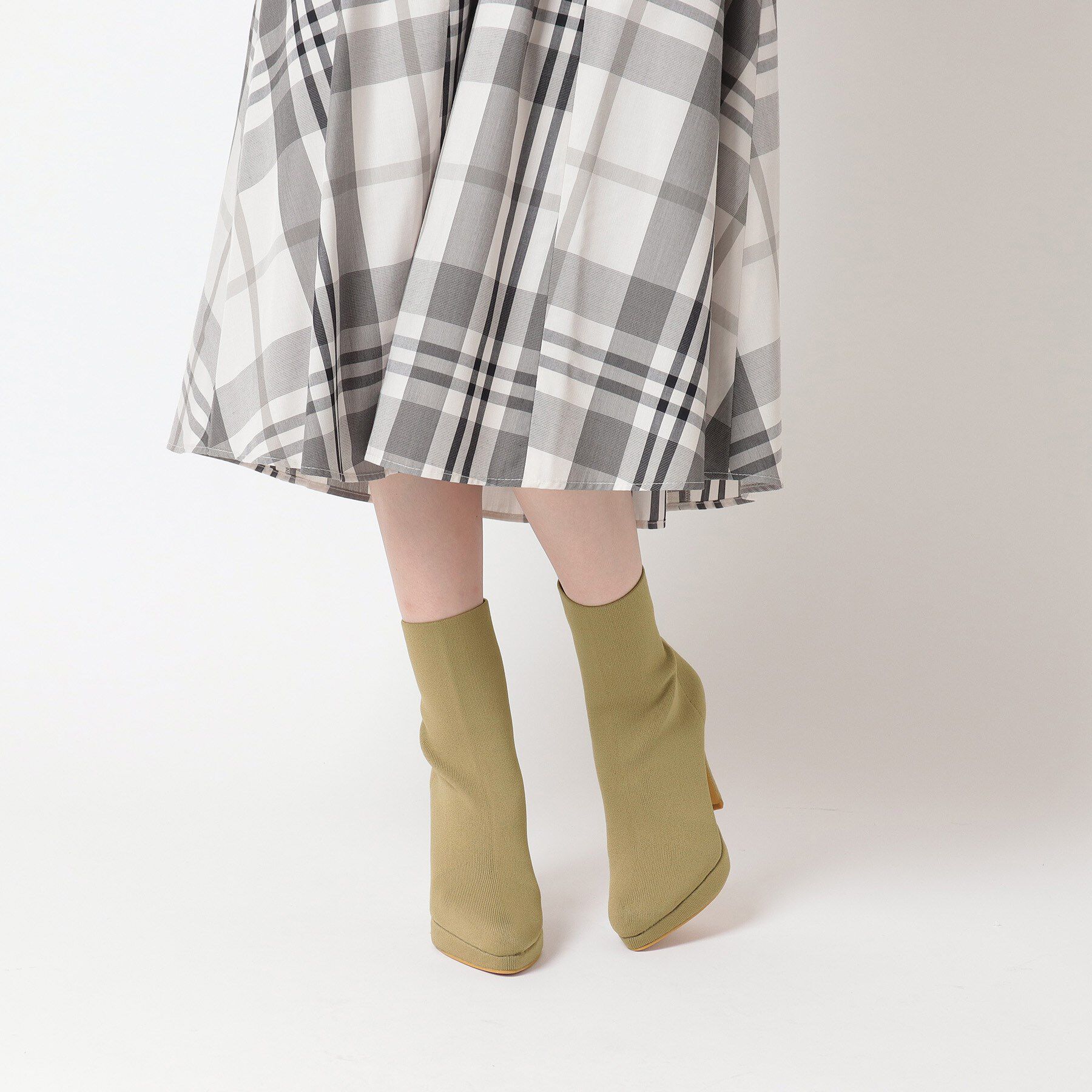 ESPERANZA「アーモンドトゥヒールストレッチニットショートブーツ 24SS」|ショートブーツ|