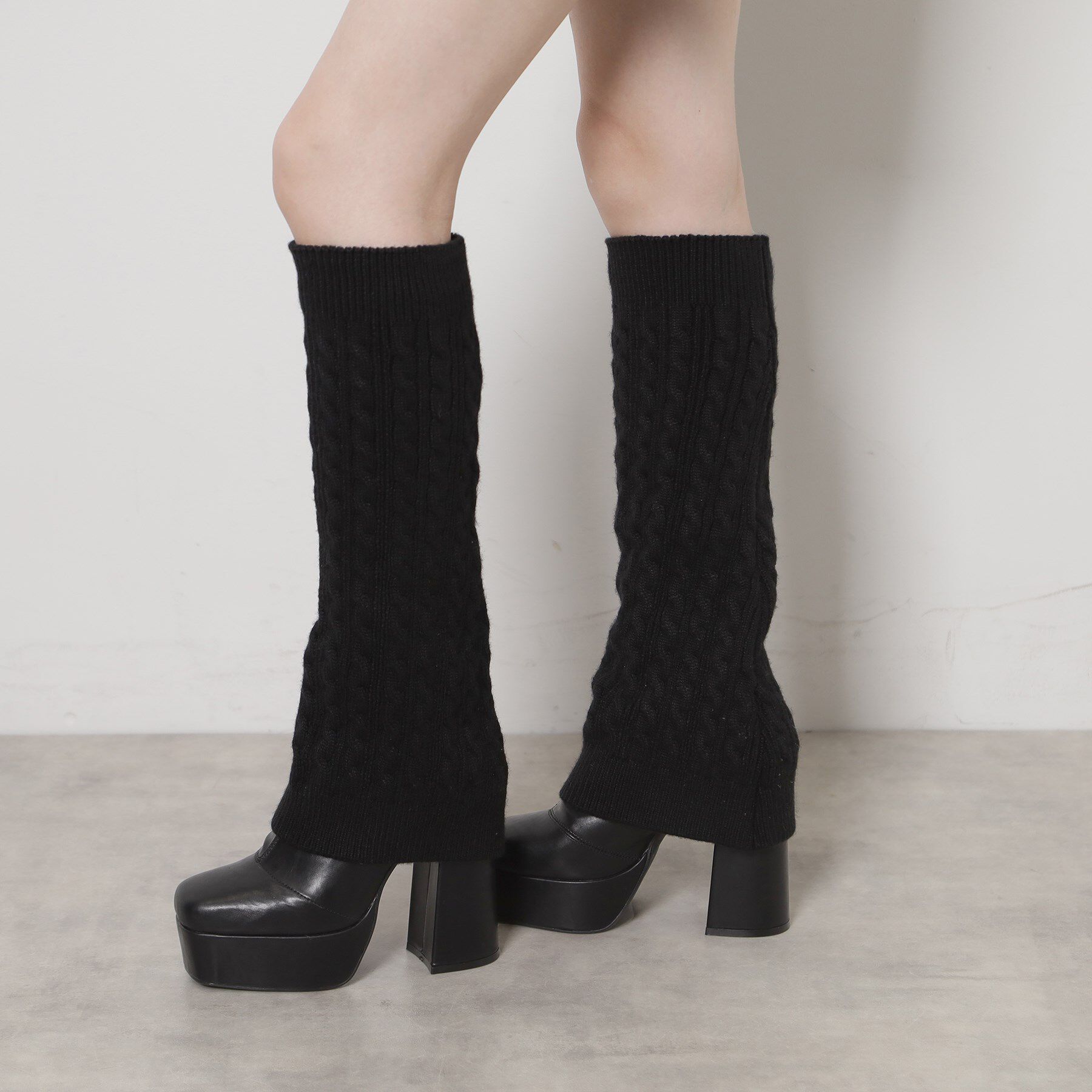 ESPERANZA「【ラク盛り／ロングブーツ】リピーター続出／脚長美脚 スクエアニットカバー付きロングブーツ」|ショートブーツ|ブラック(919)