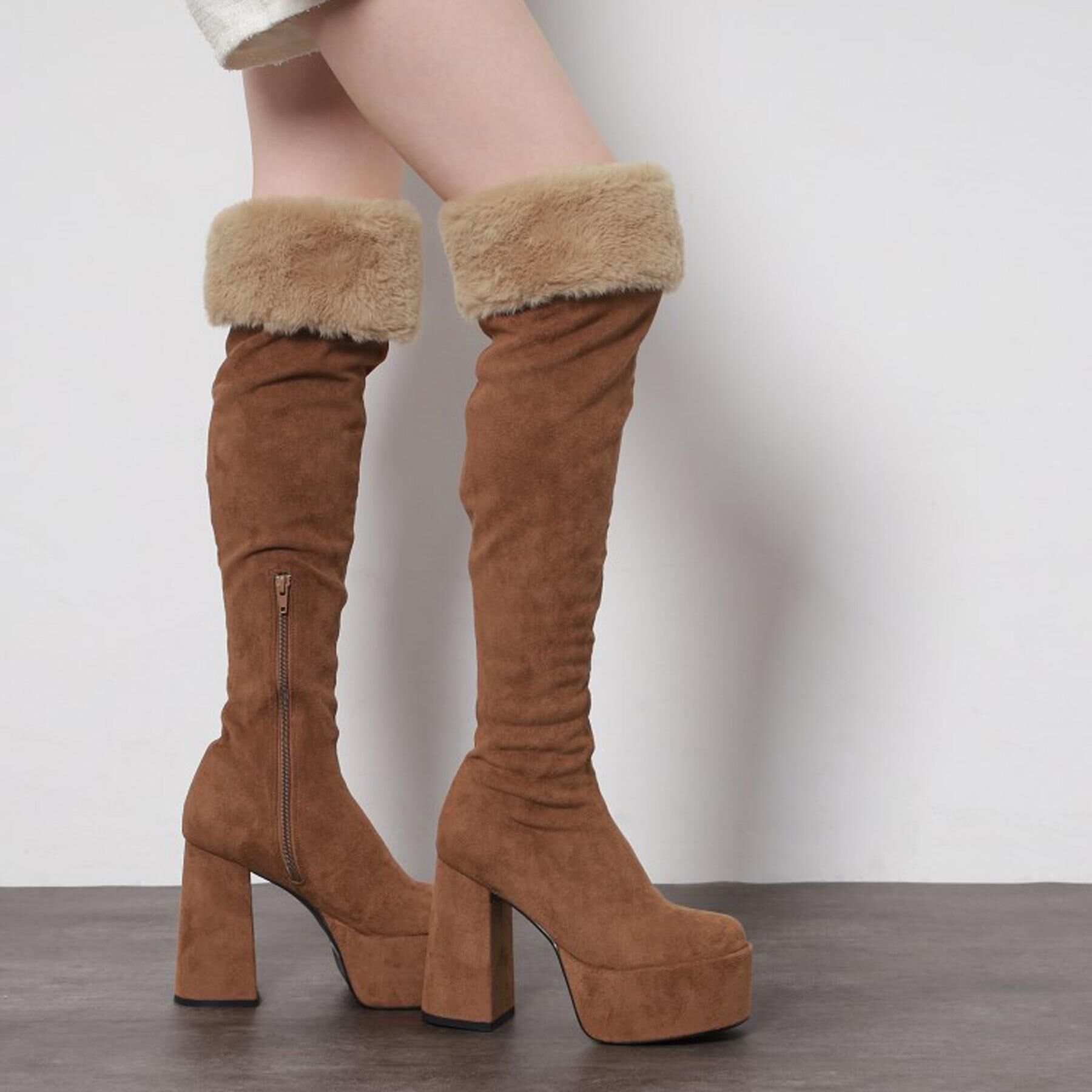 ESPERANZA「【ラク盛り／ニーハイブーツ】リピーター続出／脚長美脚 フェイクファーニーハイブーツ」|ショートブーツ|