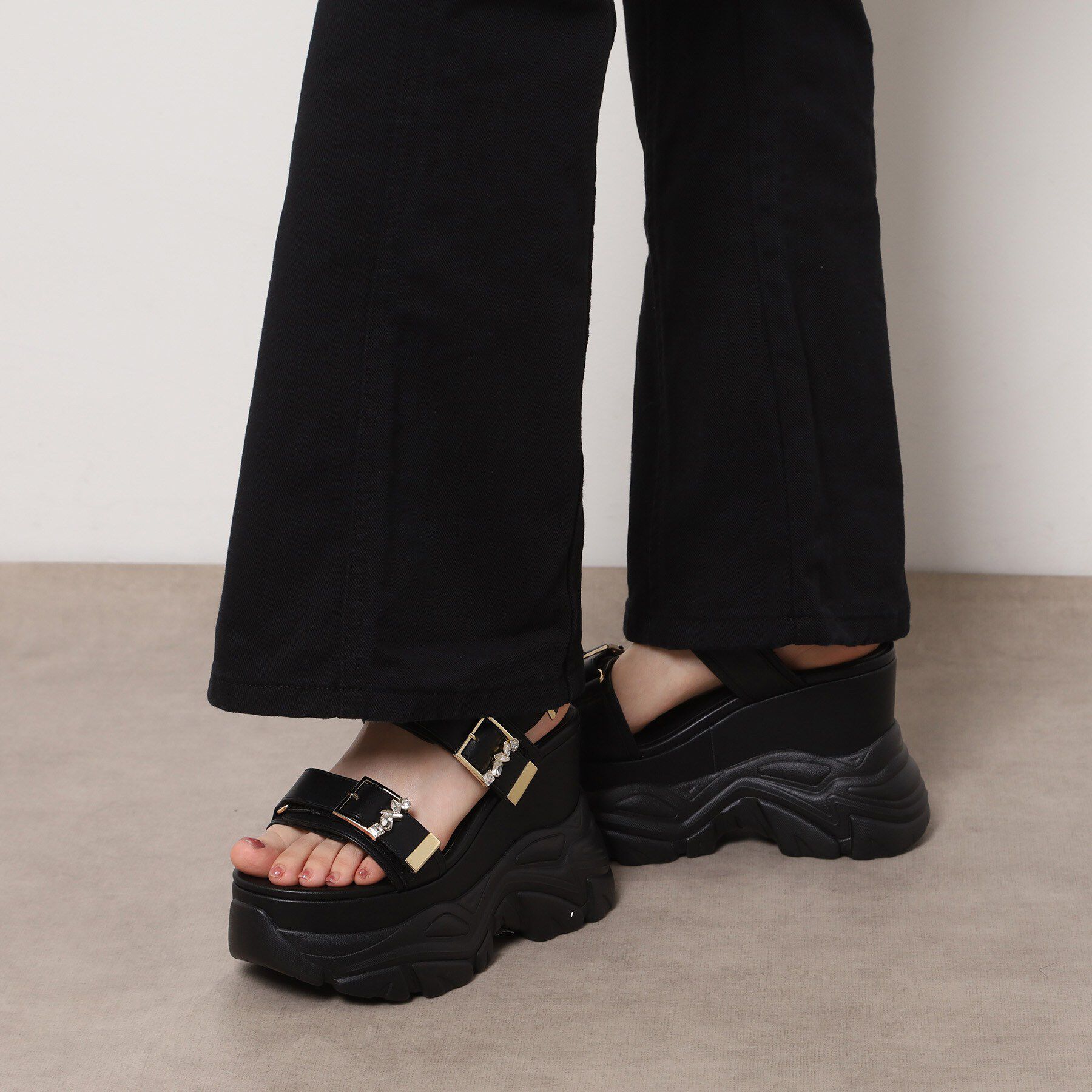 ESPERANZA「ビジューベルトスニーカーソールスポサン」|サンダル|ブラック(019)