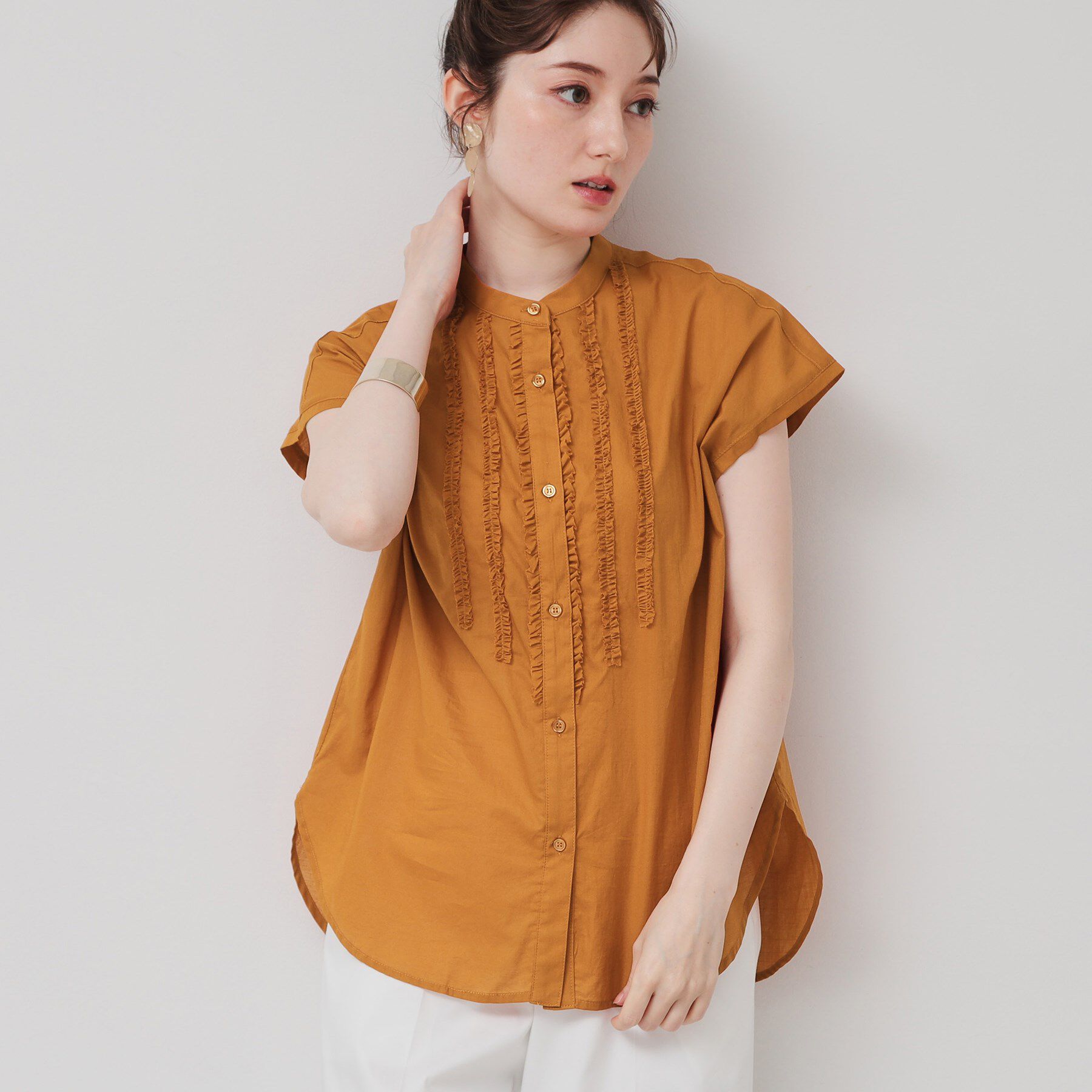 SunaUna「【コンパクトフリル／3色展開】フレンチスリーブブラウス」|シャツ・ブラウス|