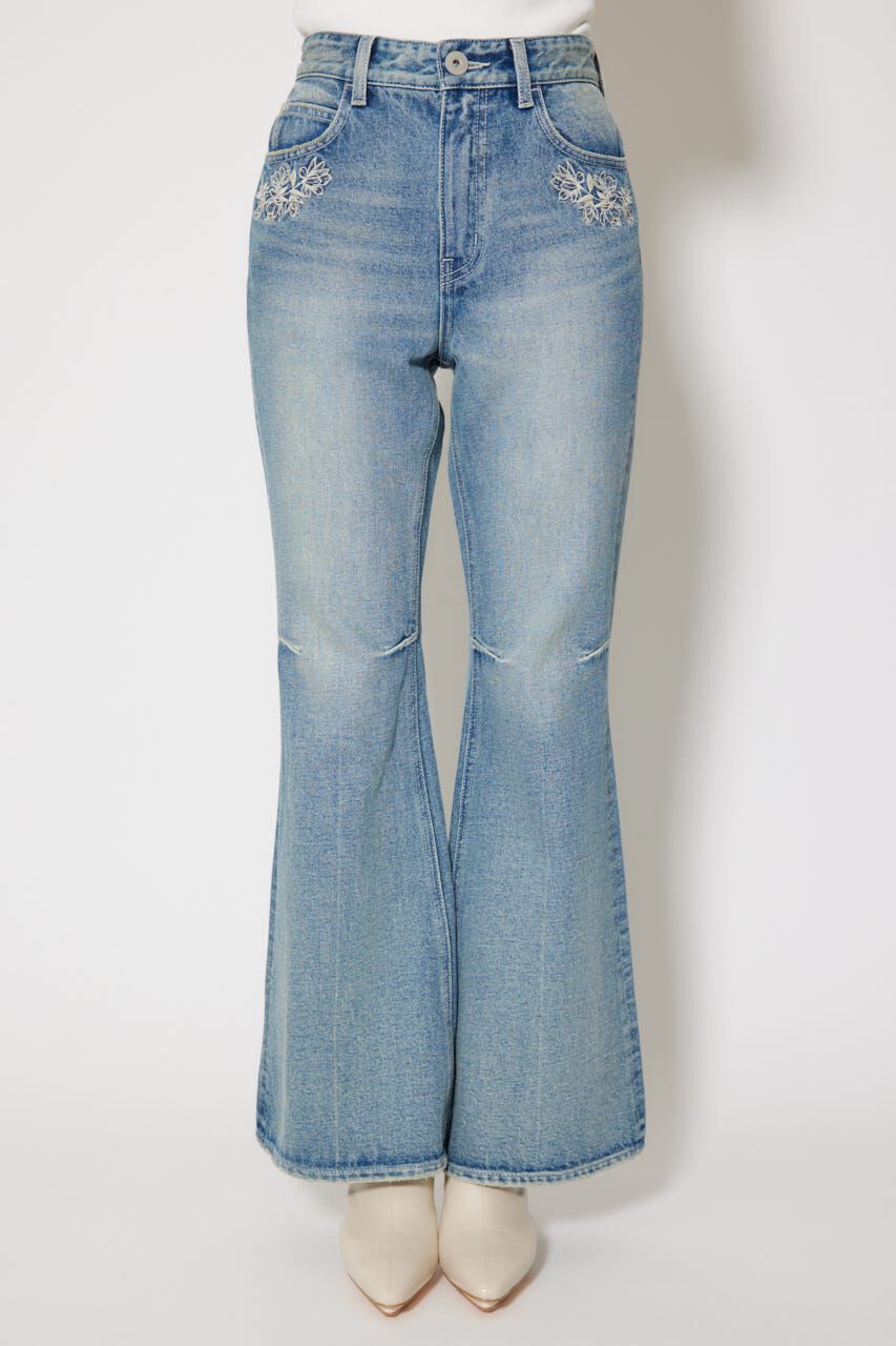 rienda「フラワー刺繍ブーツカットデニムパンツ」|デニム|