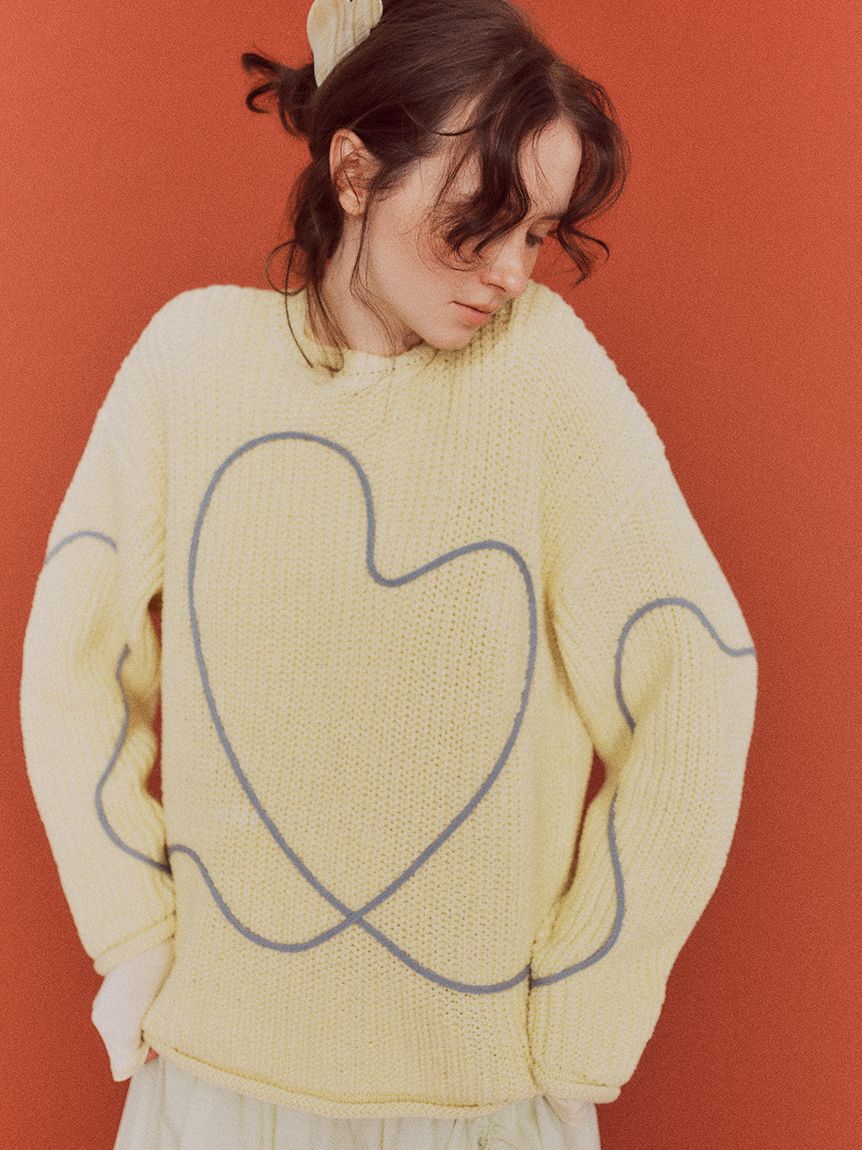emmi atelier「【HEART】 【ONLINE限定カラーあり】ハートエンブロイダリーニット」|ニット・セーター|YEL