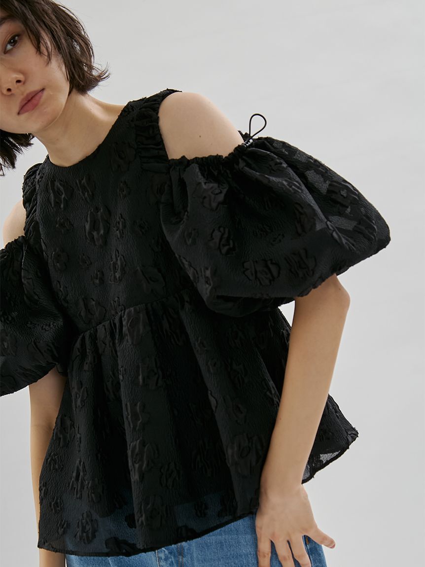 emmi atelier「フラワーふくれジャガードブラウス」|シャツ・ブラウス|BLK