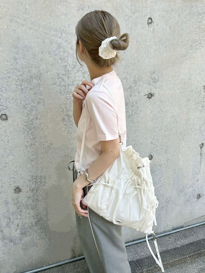 FURFUR「【WEB限定】ビジュー付きロゴ刺繍Tシャツ」|Tシャツ・カットソー|