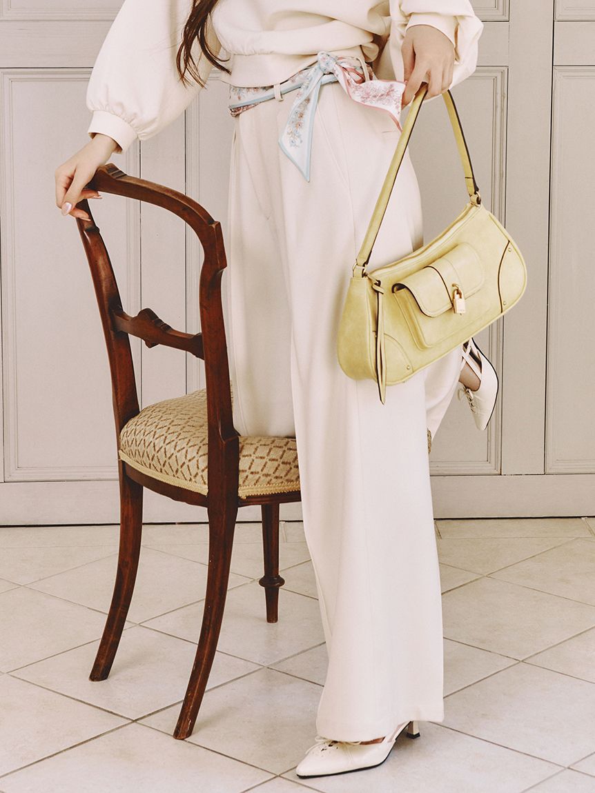 LILY BROWN「センターラインワイドタックパンツ」|チノ|