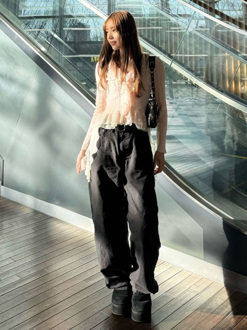 LILY BROWN「【限定カラー】ボリュームフリルニットトップス」|ニット・セーター|