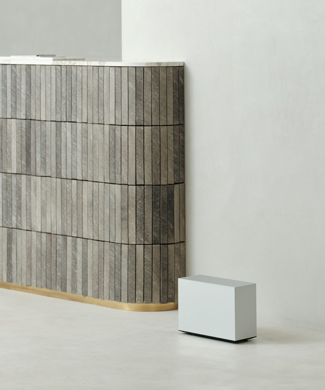 アットアロマ「プロフェッショナルディフューザー　セン　(シルバー)」|アロマ・ルームフレグランス|シルバー