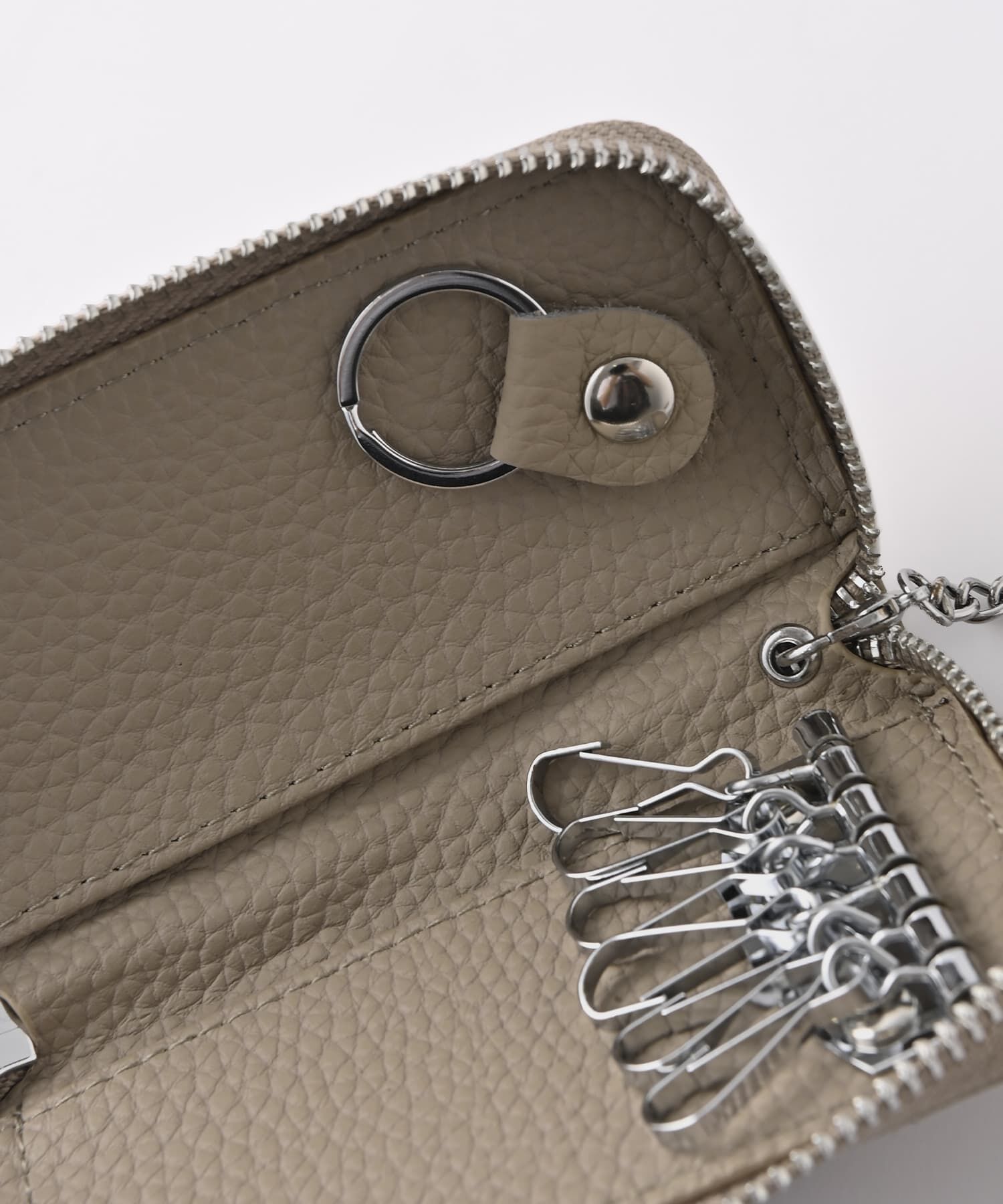 STYLE DELI「【DELI by】すっきり収まる本革ジップキーケース」|キーケース|