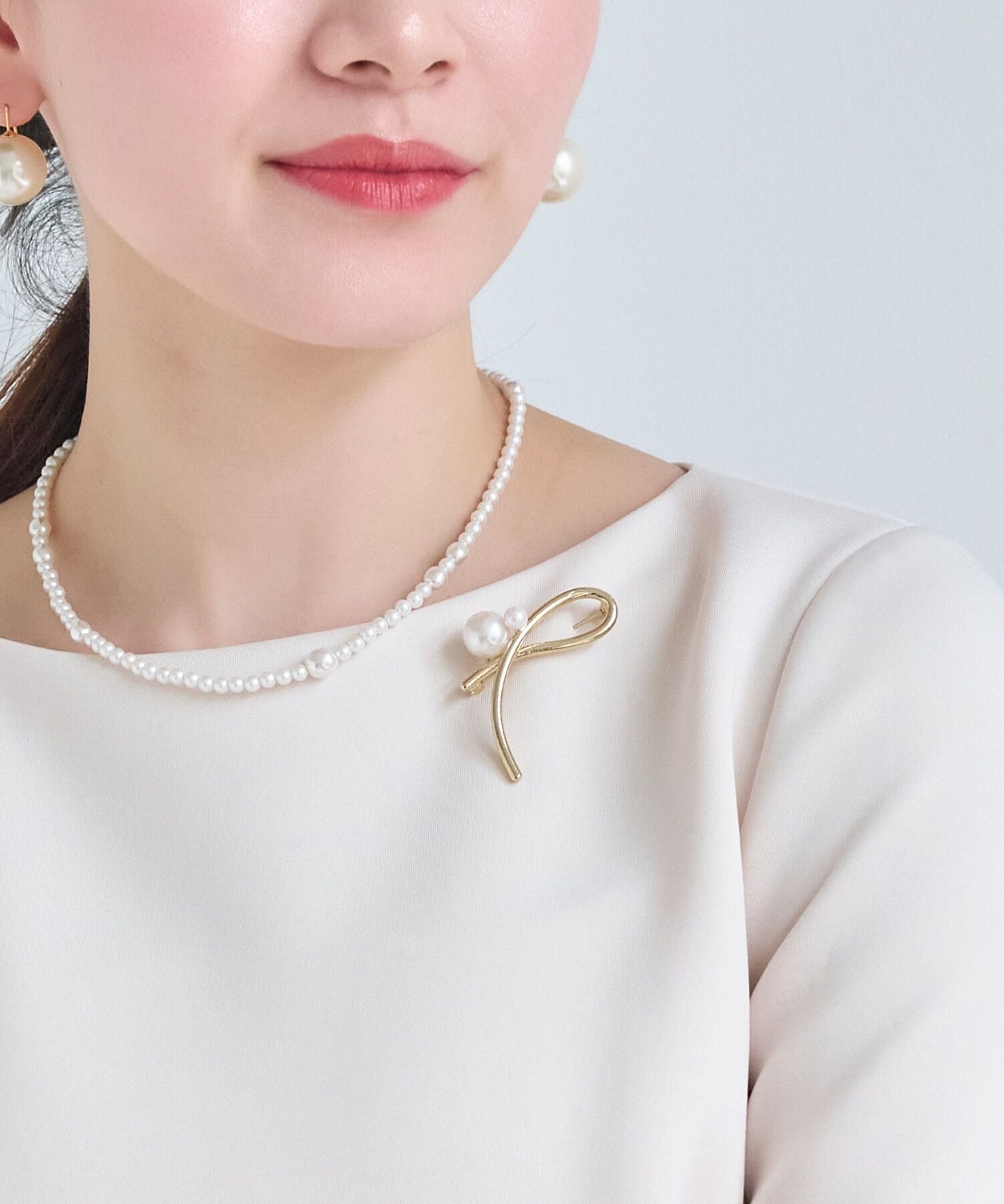 Phoebe「クロスメタルパールブローチ　ゴールド」|ブローチ・コサージュ|