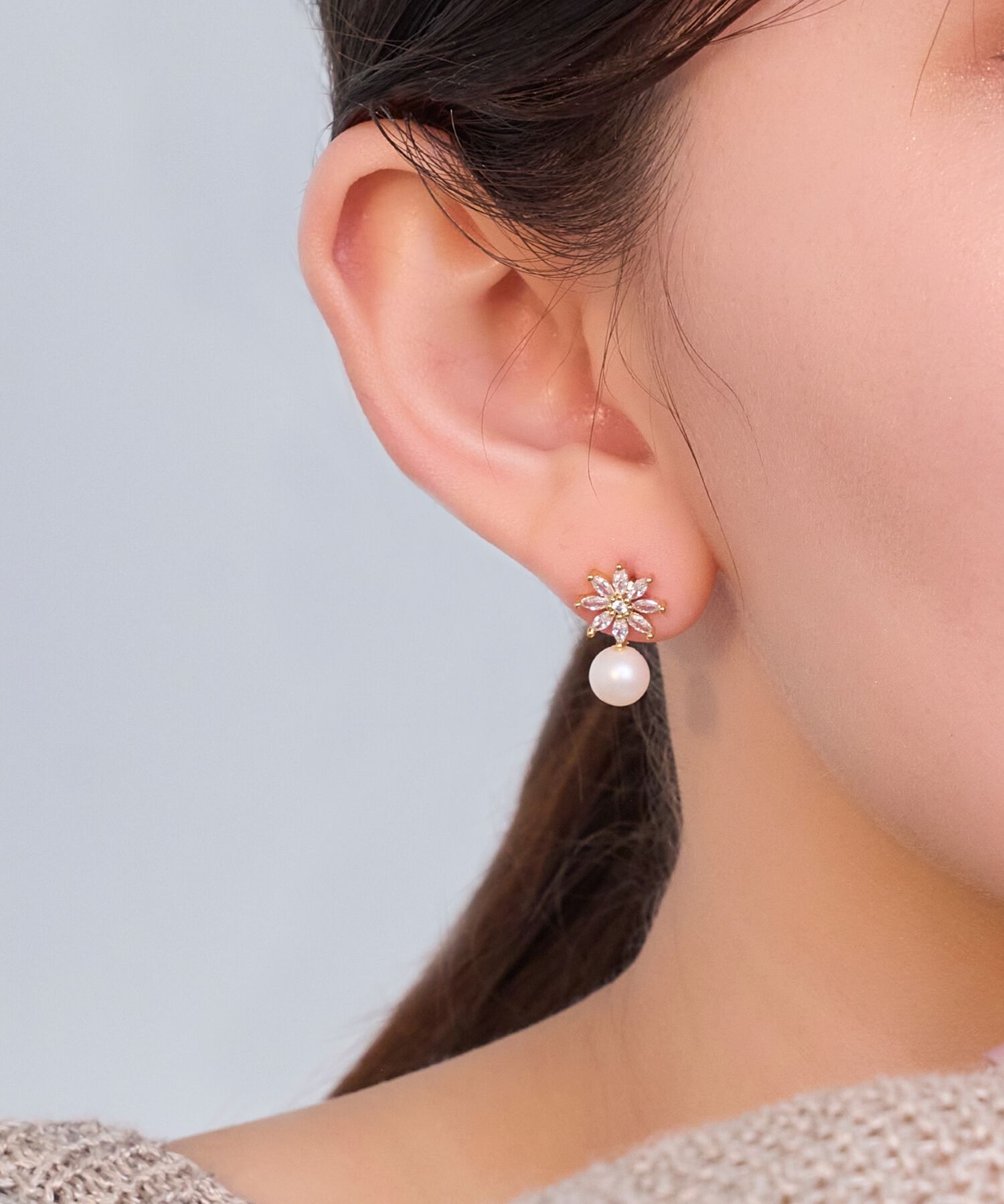 Phoebe「クリスタルペタルパールピアス」|ピアス|