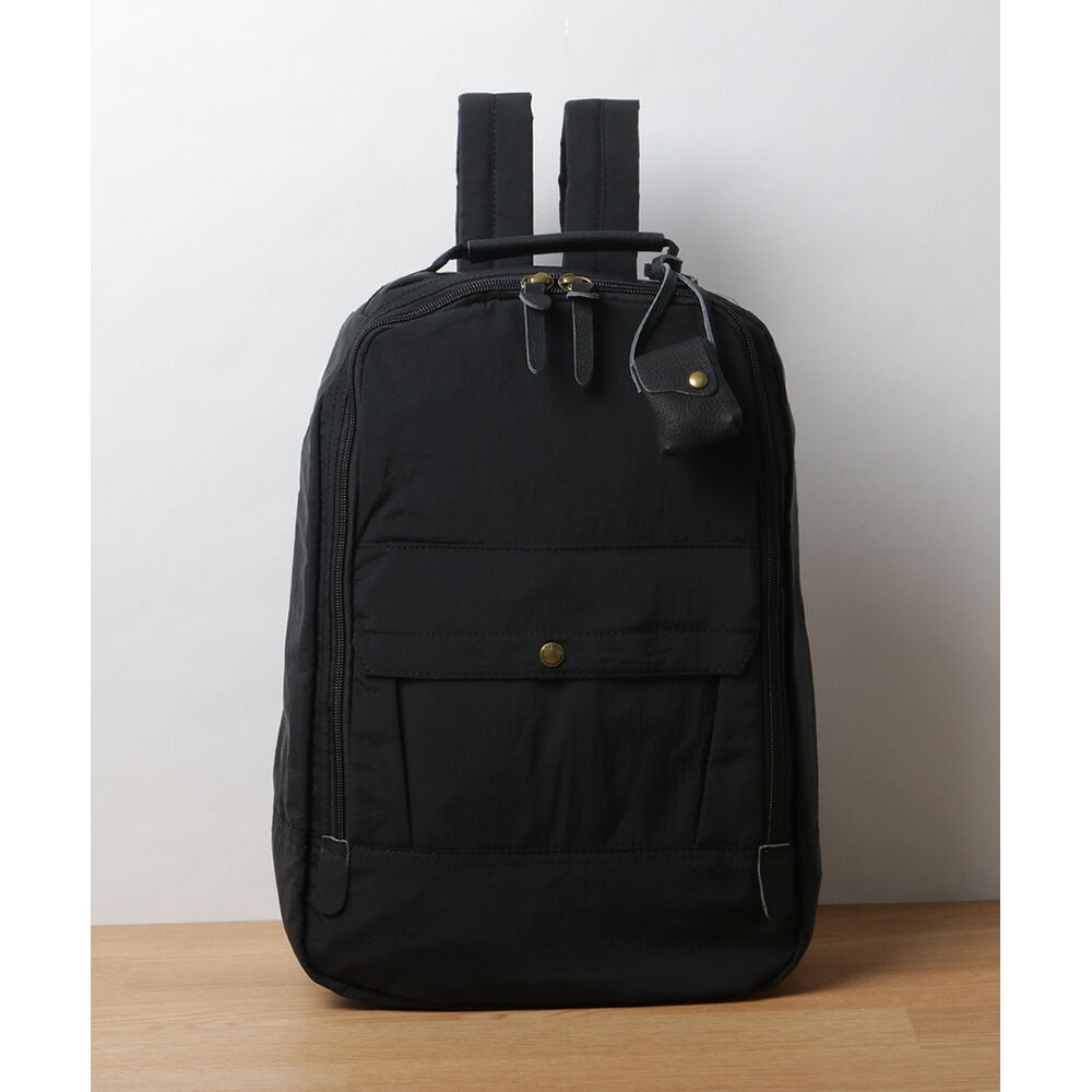 BACKYARD FAMILY「toleur リュック 11337 トーラ 通販 リュックサック デイパック バックパック」|リュック|ブラック1