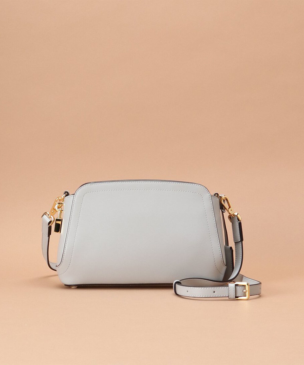 Samantha Thavasa「トラペズミニヨン ショルダーバッグ」|ショルダー・メッセンジャー|