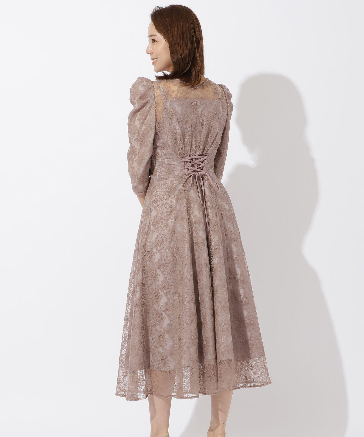 アンドクチュール「エンブロイダリーレースドレス」|ドレス|