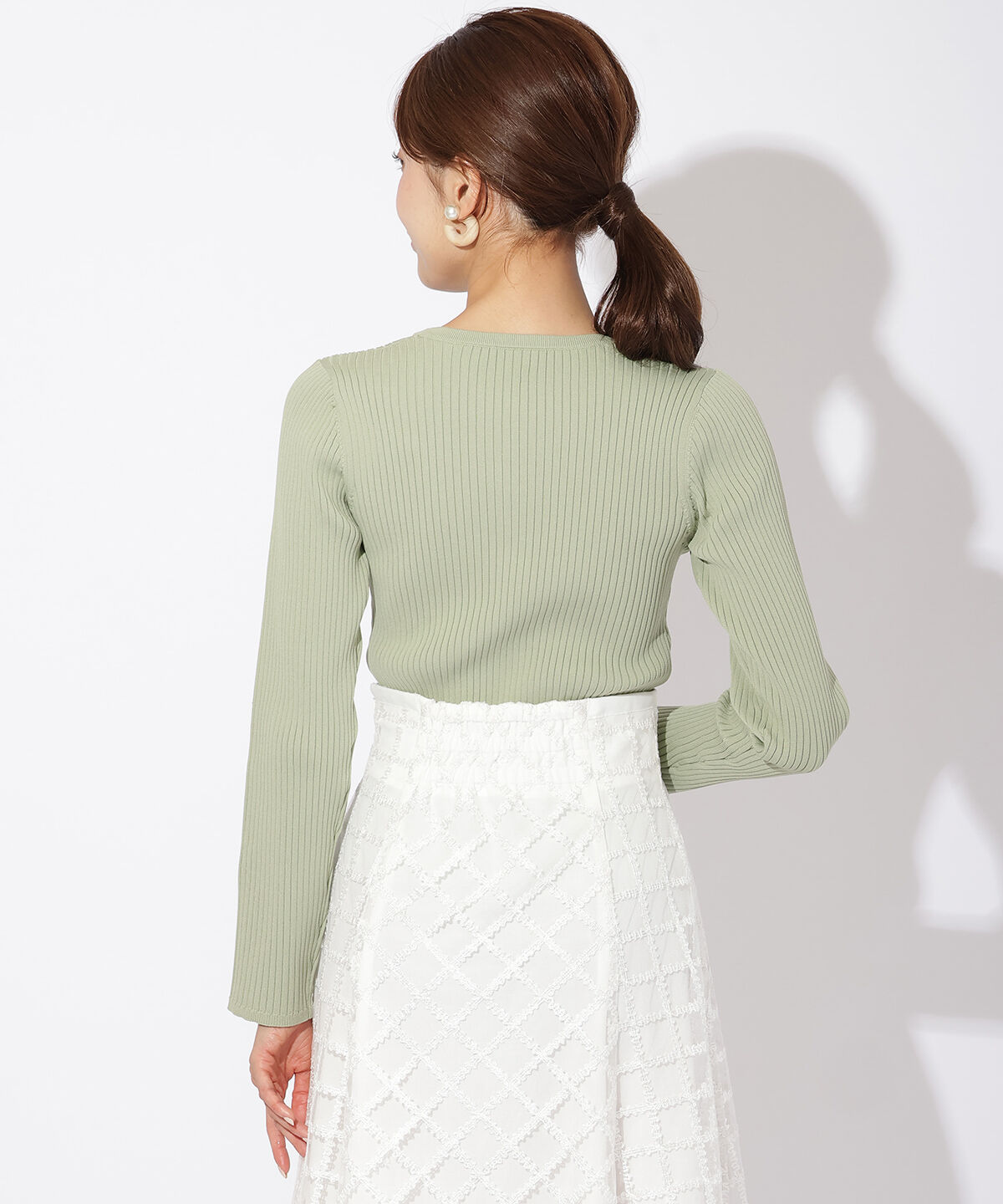 アンドクチュール「フロントホックビスチェライクプルオーバー」|ニット・セーター|