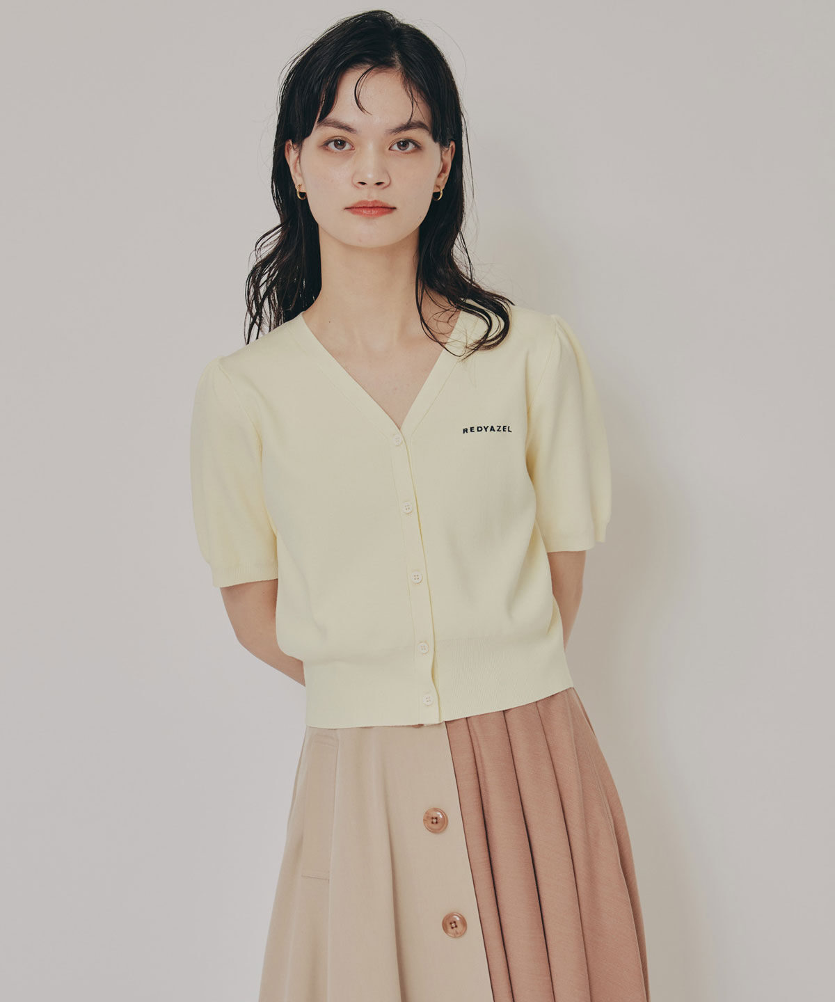 REDYAZEL「ロゴVネックショートスリーブカーディガン」|カーディガン|