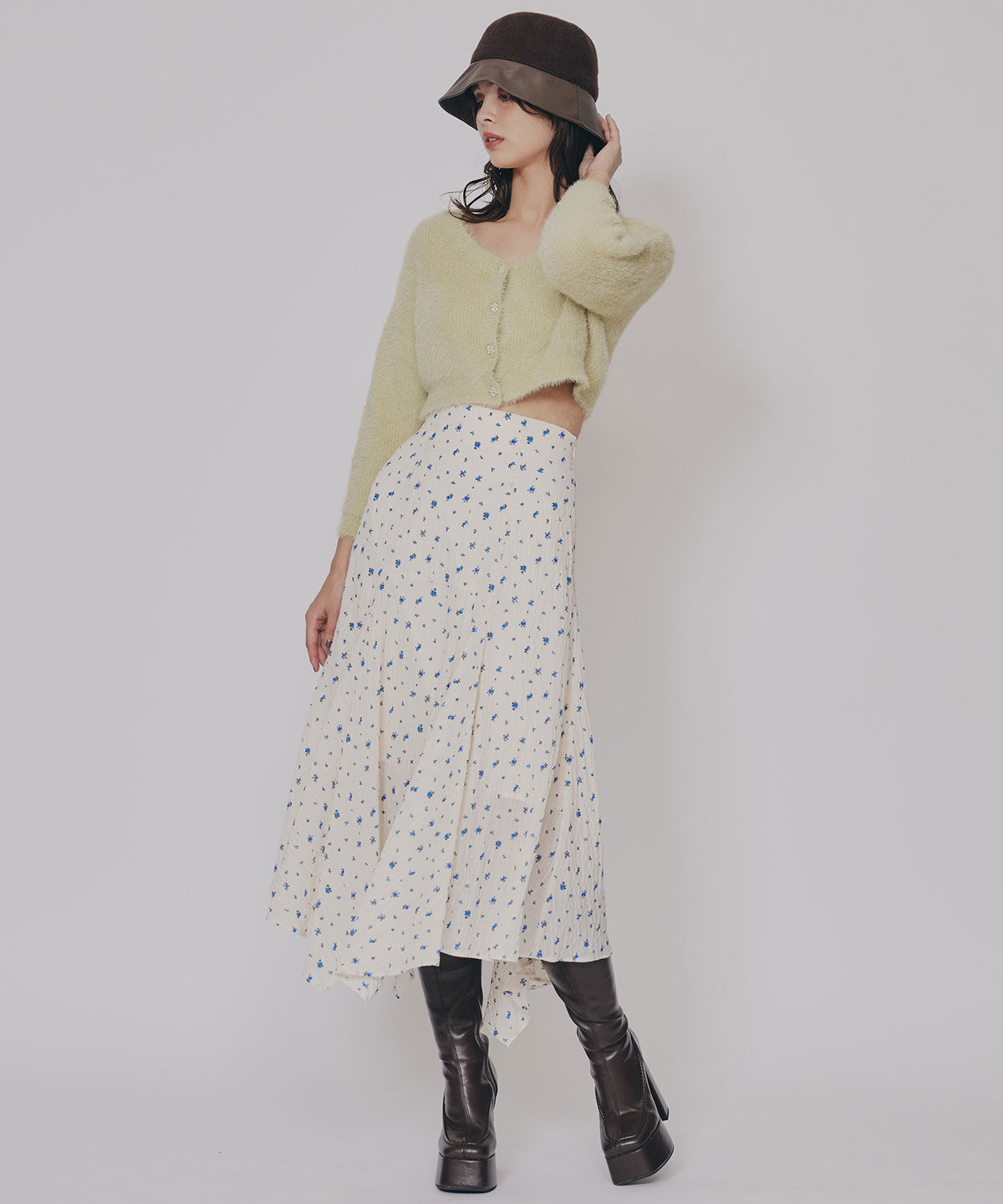 REDYAZEL「フェザーヤーンビジューボタンカーディガン」|カーディガン|