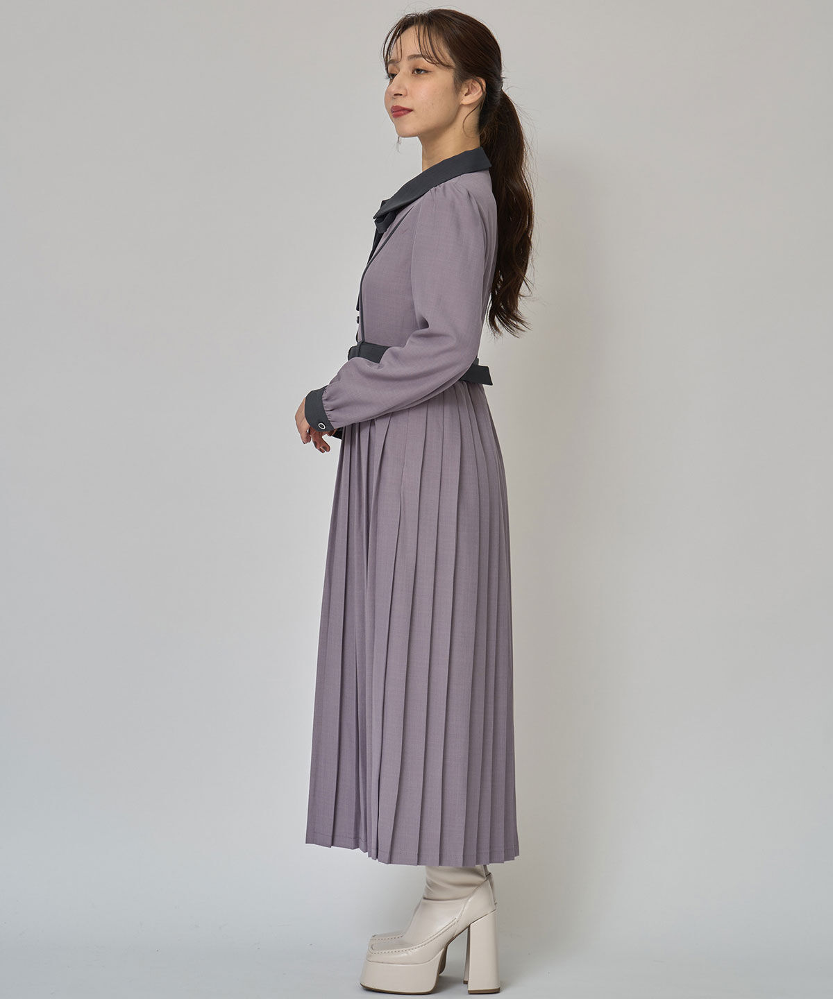 REDYAZEL「クラシカルバイカラーラインリボンタイプリーツロングワンピース」|ワンピース|