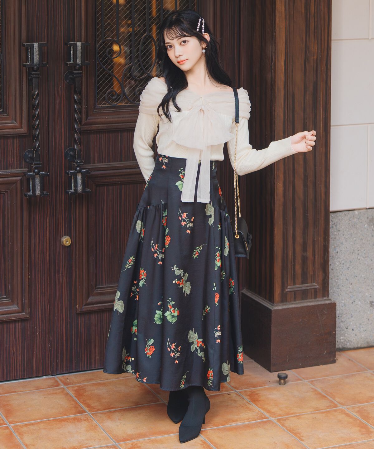 WILLSELECTION「ウィンターボタニカルスカート」|フレア|黒系花柄