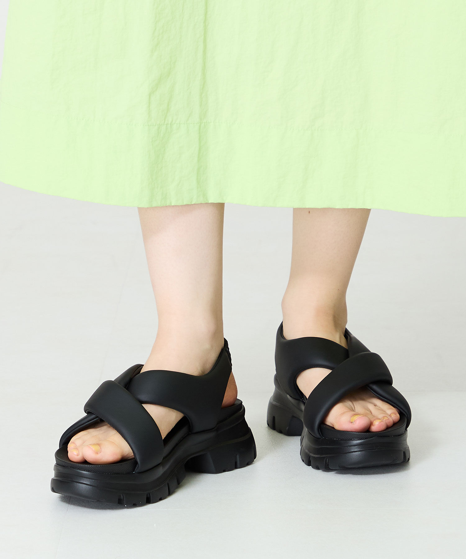 ORiental TRaffic「クロスデザインパデット厚底サンダル/51216 サンダル 厚底 トレンド 人気 売れてる」|サンダル|