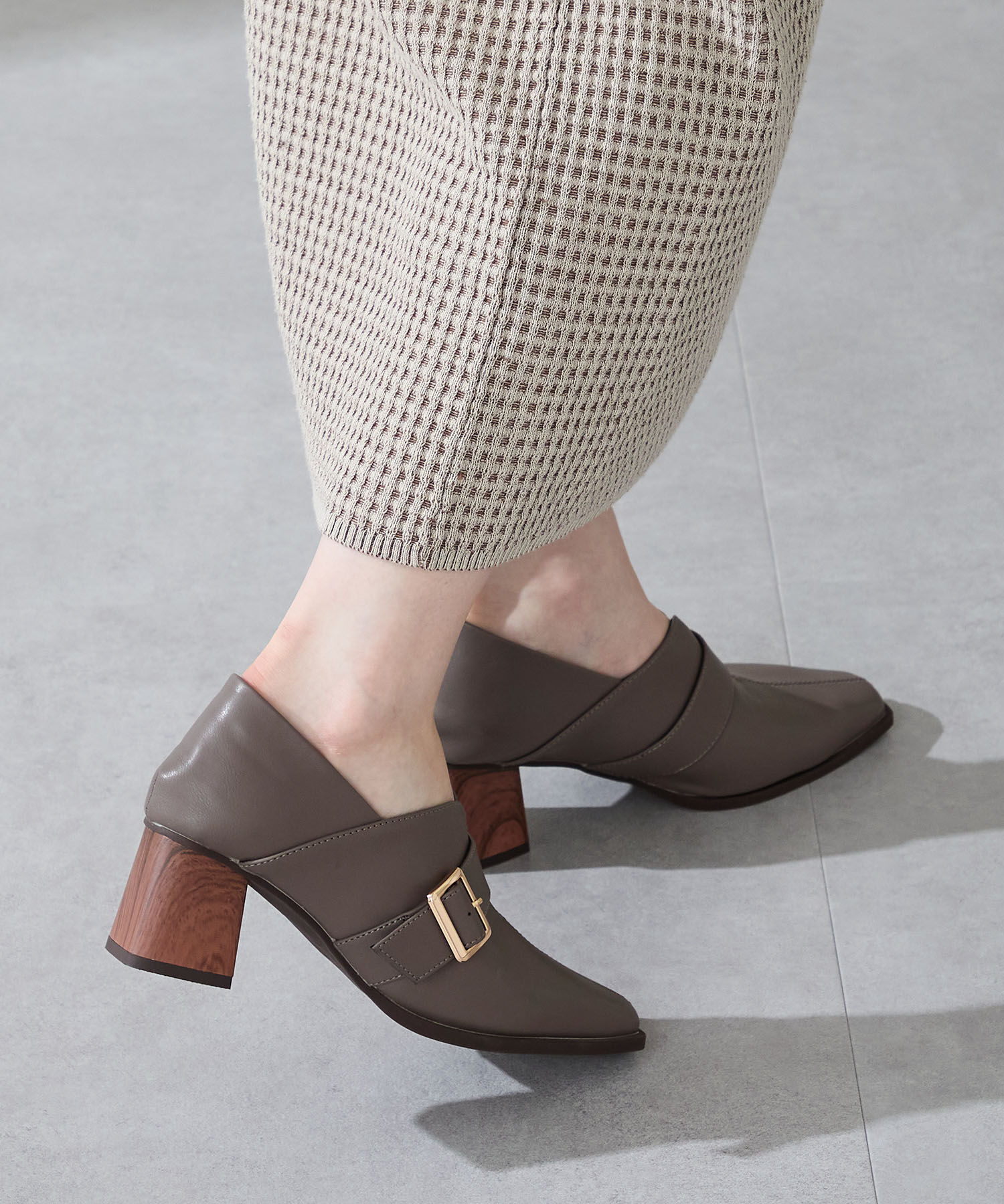 ORiental TRaffic「ウッドヒールベルトパンプス/51303」|パンプス|