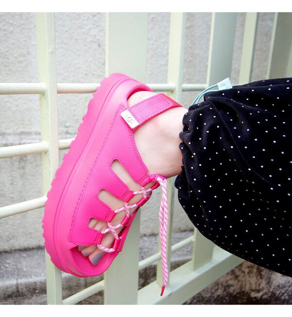 Ray BEAMS 「UGG(R) / Golden Glow Toggle」|サンダル|