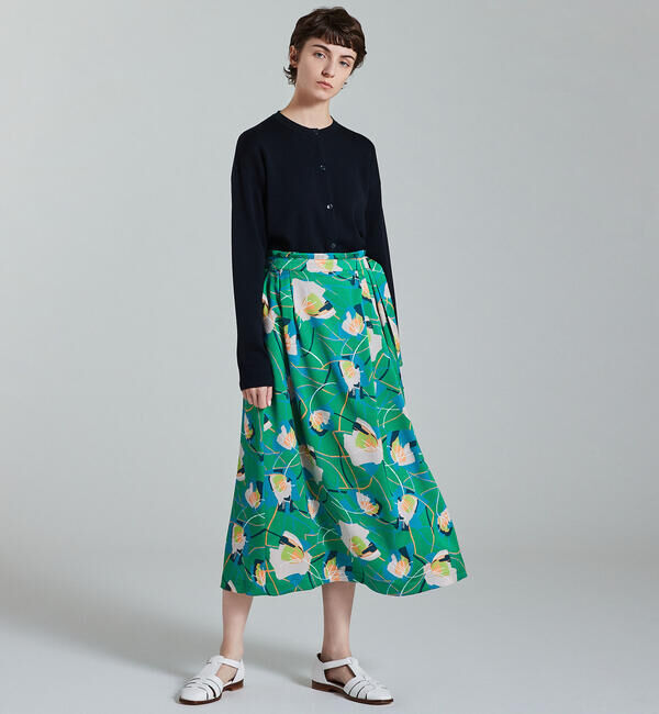 Ballsey「アイヴィーフラワープリント アシンメトリータックミディスカート」|フレア|