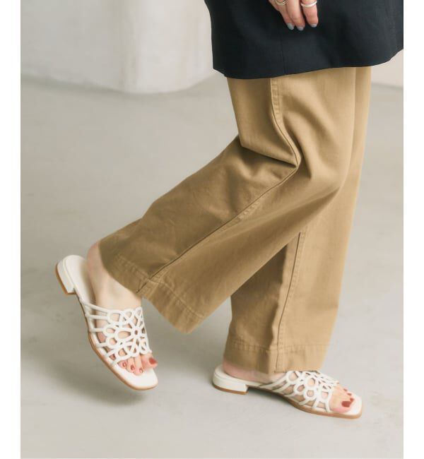  「《予約》フラワーカットワークミュールサンダル」|サンダル|