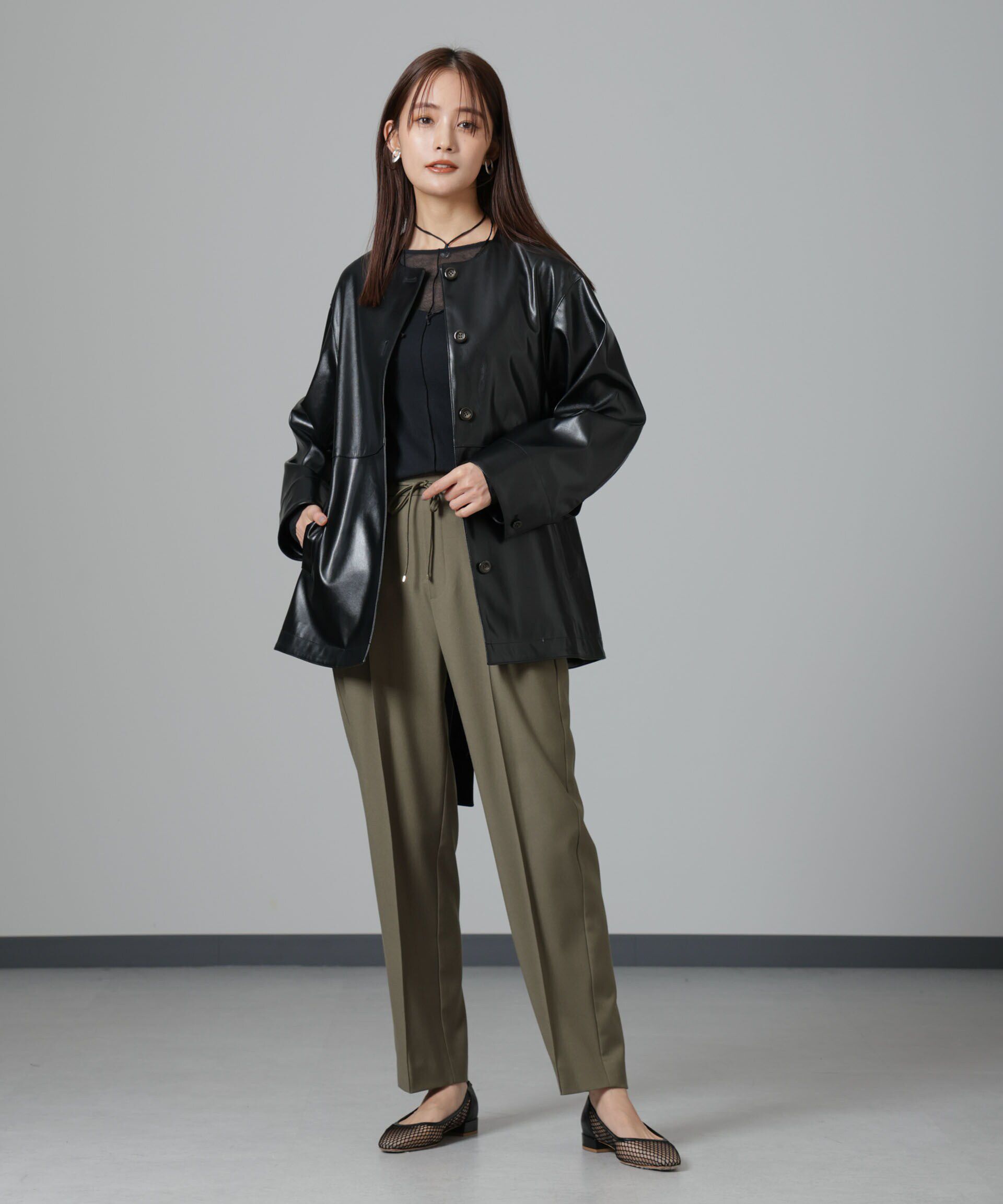 nano･universe「ウラキモウ ピンタックイージーテーパードパンツ」|チノ|