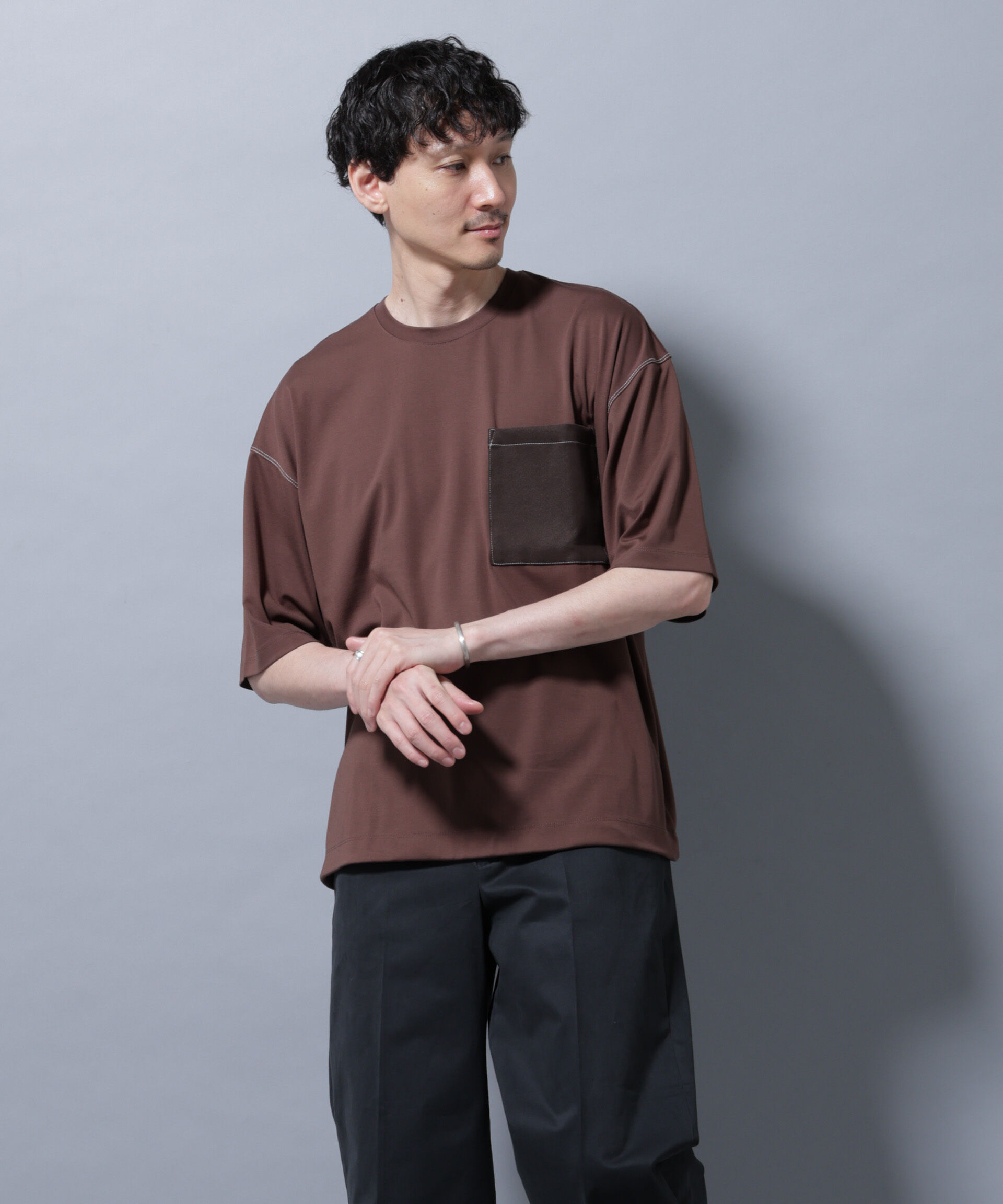 nano･universe「配色ステッチ フェイクスエードポケットTシャツ」|Tシャツ・カットソー|