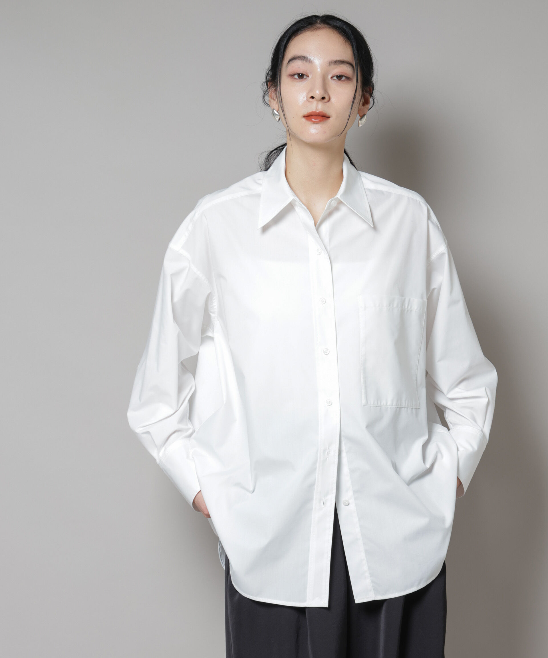 nano･universe「バッククロスオーバーシャツ」|シャツ・ブラウス|ホワイト