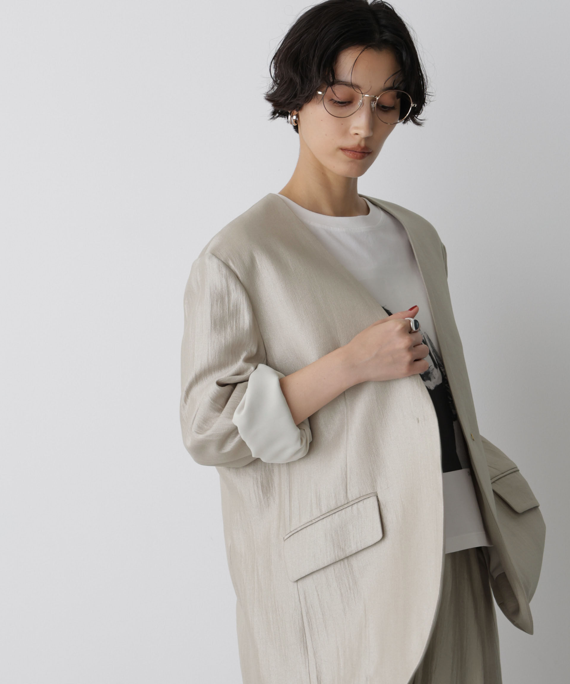 nano･universe「「STEVELOUR」サテンノーカラージャケット(セットアップ可)」|テーラードジャケット|グレージュ3