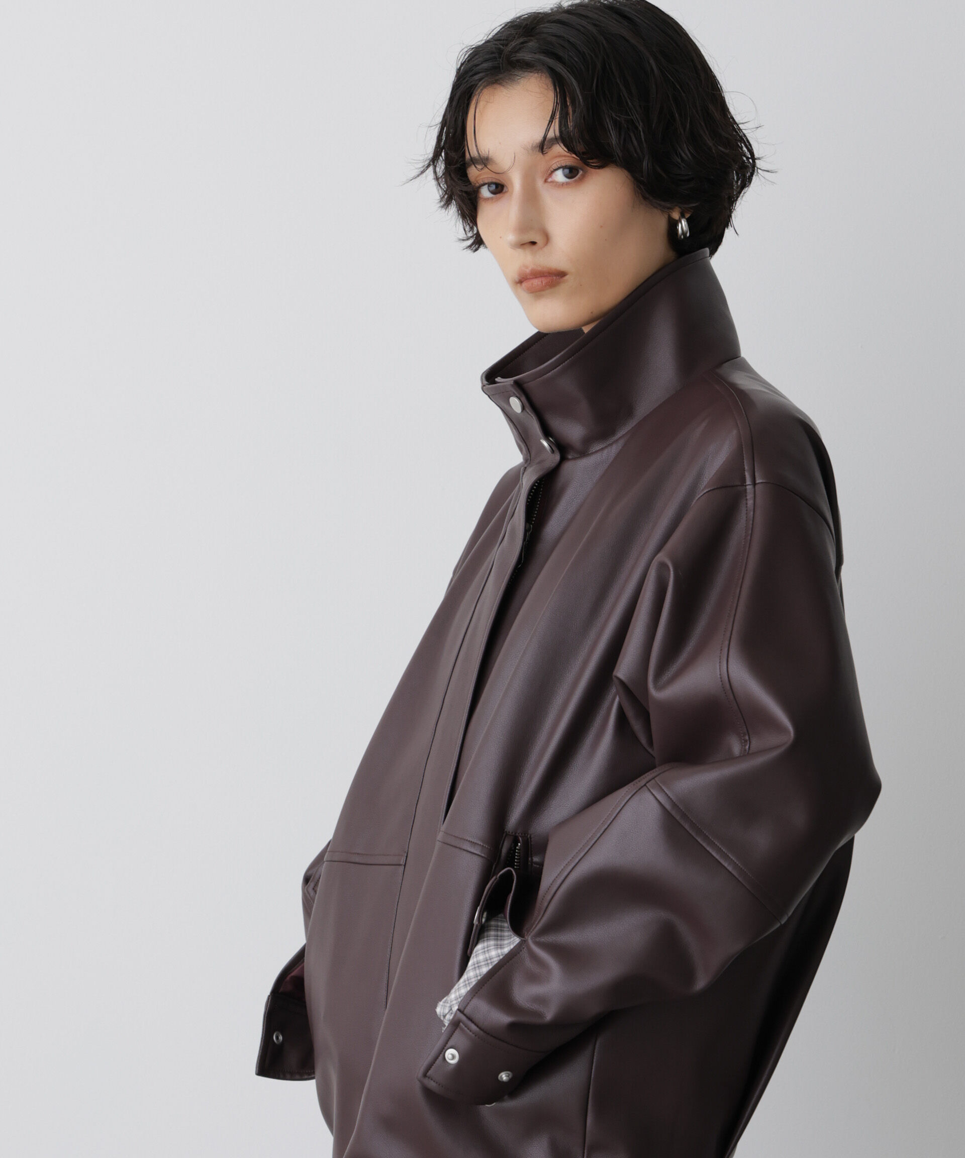  「「STEVELOUR」スタンドフェイクレザージップブルゾン」|ブルゾン・スタジャン|