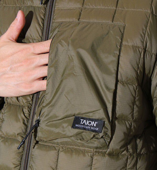 GLOSTER「【2WAYで着回せる】【UNISEX】GLOSTER配色別注 TAIONボア&times;ダウンブルゾン」|ダウン|