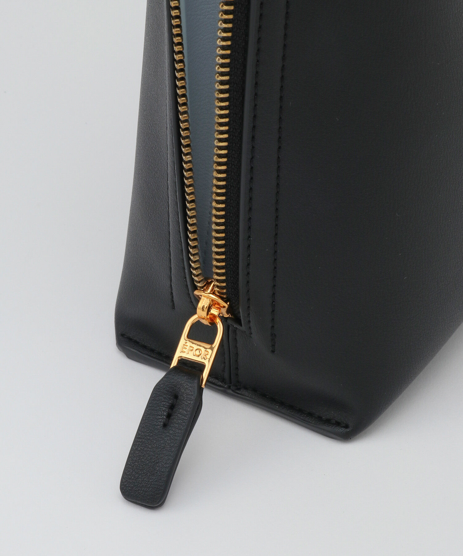 E'POR「【24AW】【E'POR】Y BAG Shoulder Mini」|ショルダー・メッセンジャー|