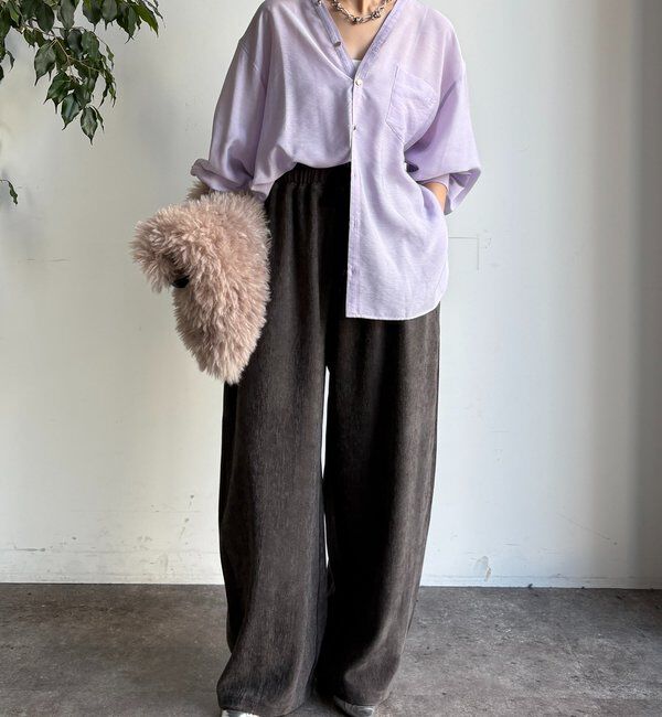  「【新色追加】GOLDボタンVVシャツ」|シャツ・ブラウス|