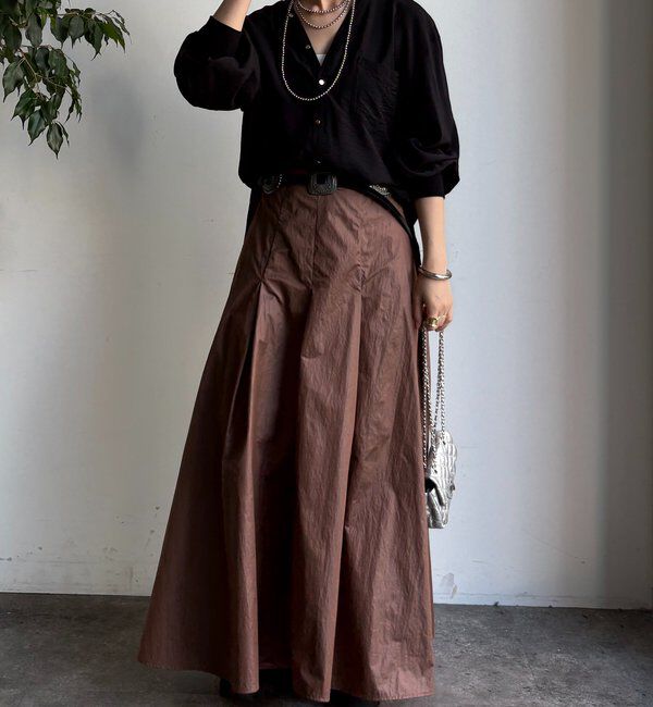  「【新色追加】GOLDボタンVVシャツ」|シャツ・ブラウス|