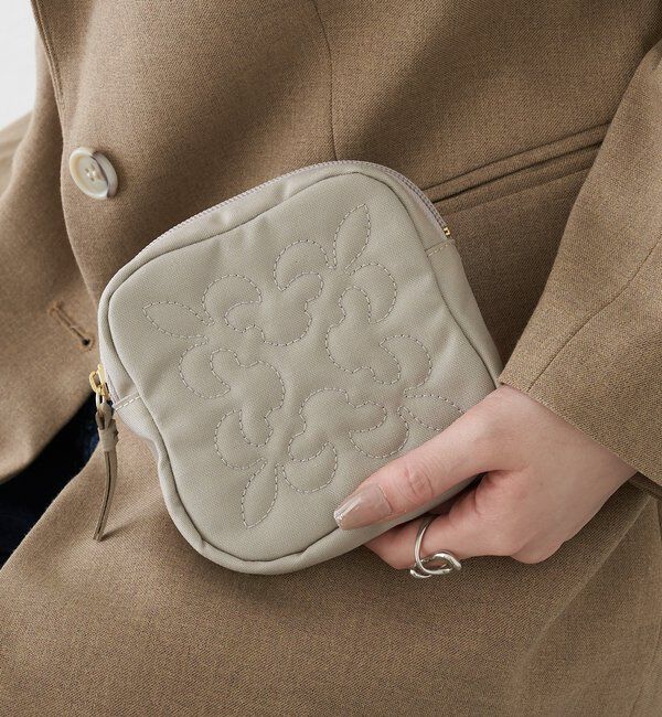  「コーデュラナイロンスクエアポーチ」|その他|グレージュ