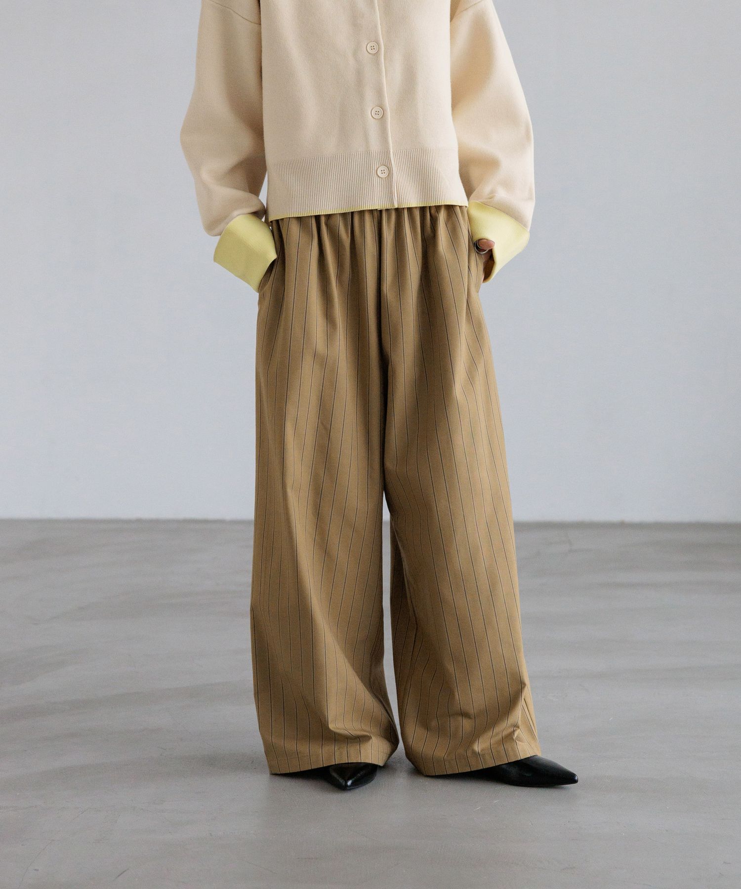 LOWRYS FARM「ギャザーワイドイージーパンツ」|チノ|BEGｽﾄﾗｲﾌﾟ