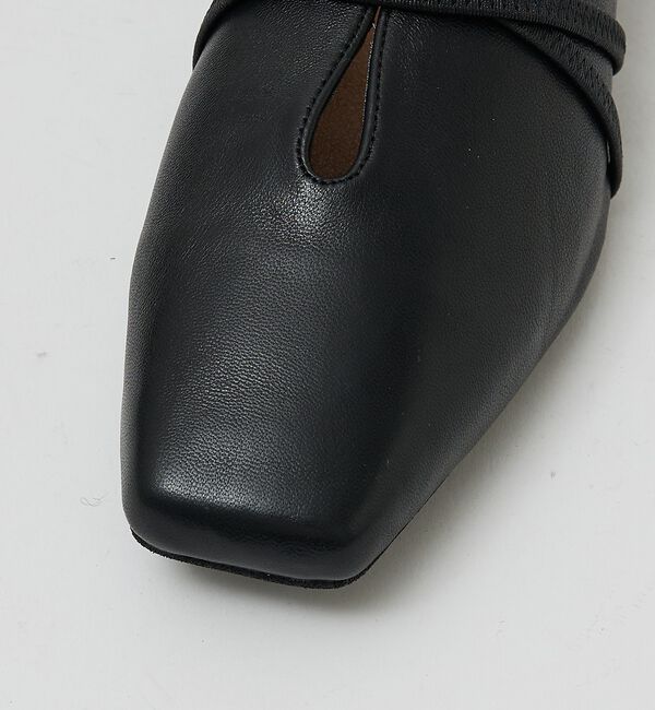 AU BANNISTER「【YouTuber紹介】ストラップソフトレザーフラットパンプス」|その他|