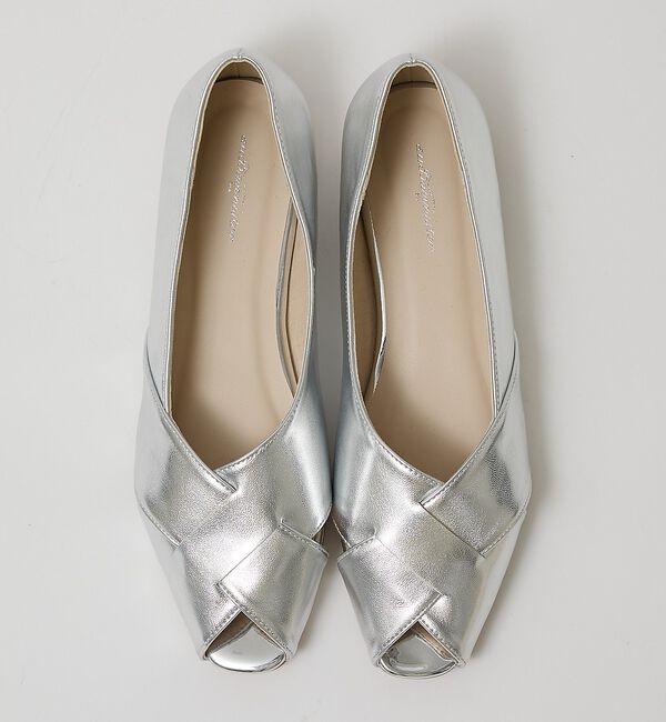 AU BANNISTER「【販売店舗限定】グルカモチーフパンプス【予約】」|その他|シルバー
