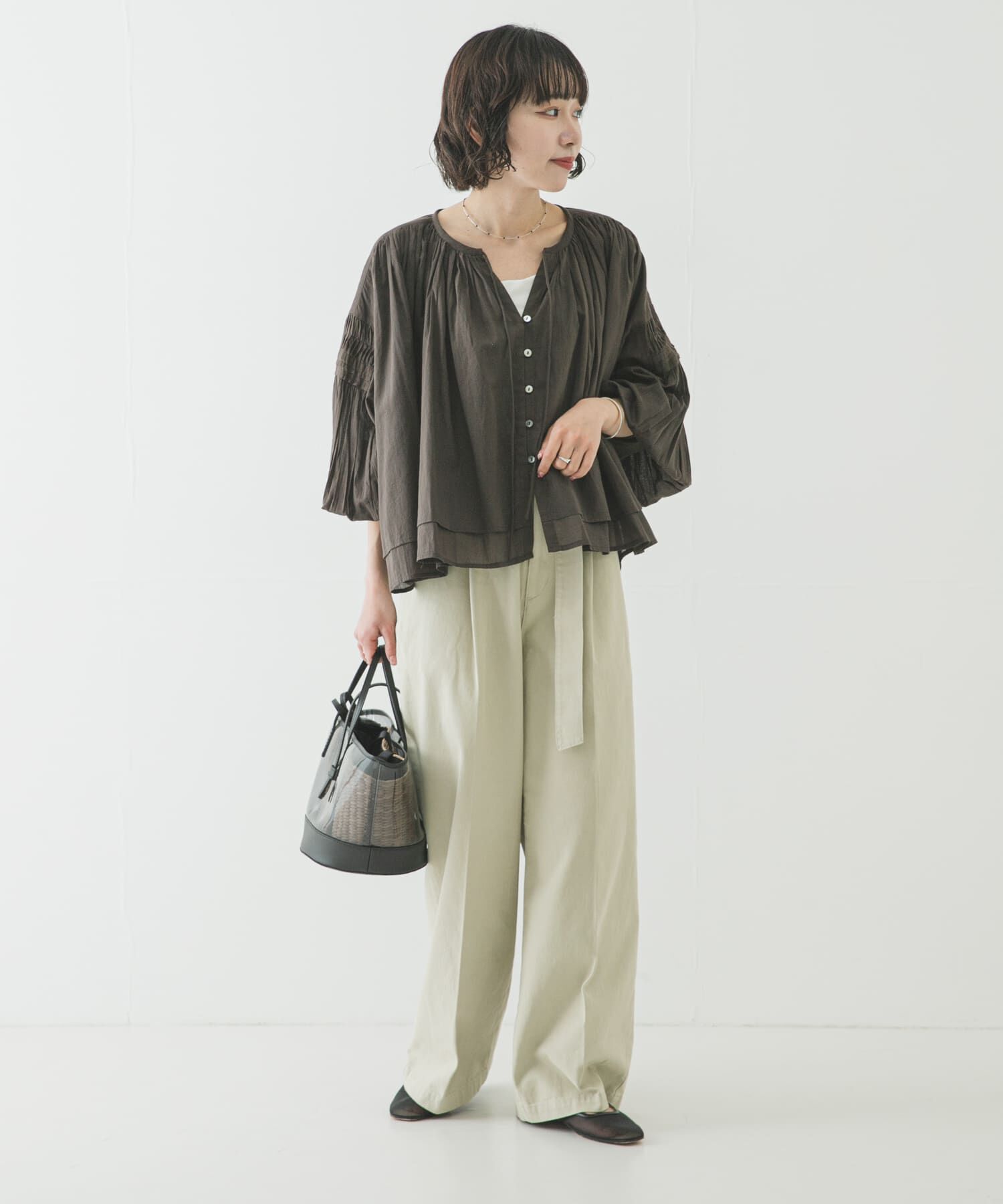 URBAN RESEARCH「コットンボイルギャザーショートブラウス」|シャツ・ブラウス|