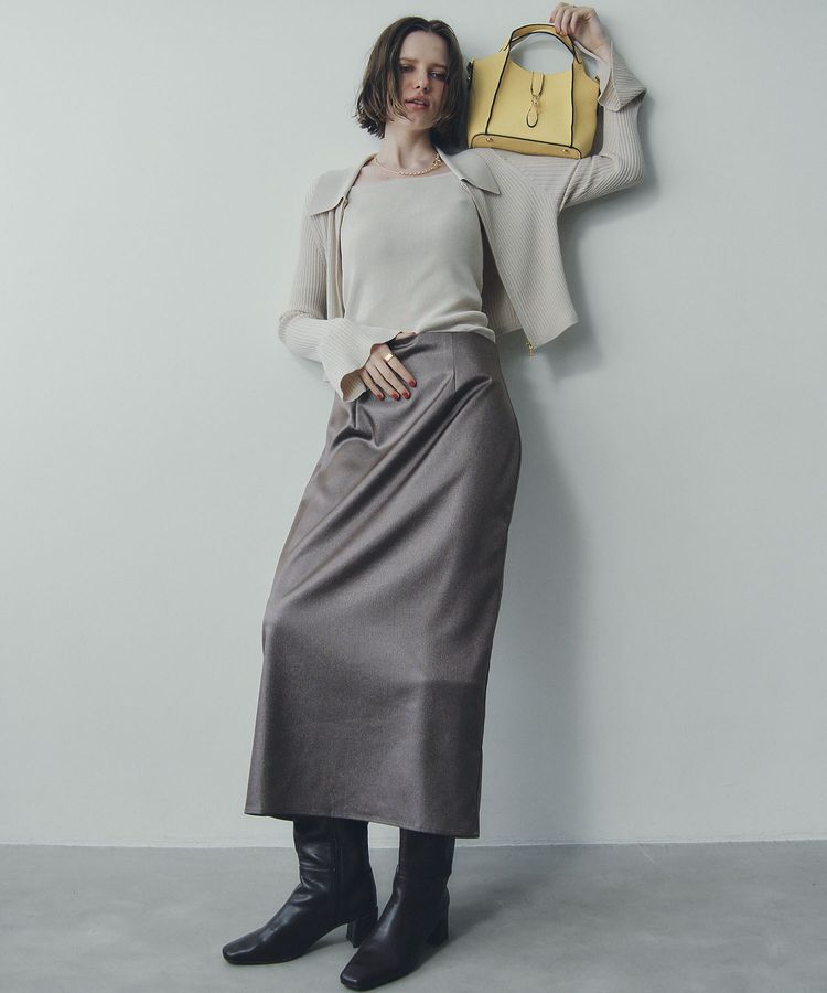 YECCA VECCA「シャイニーロングスカート」|タイト|