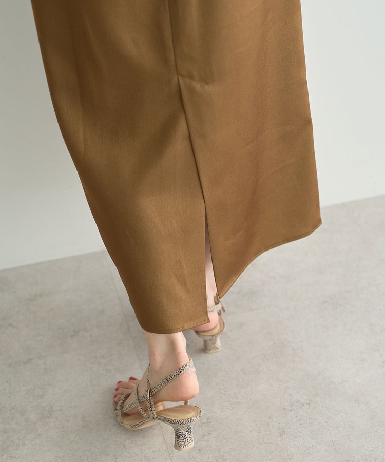 YECCA VECCA「シャイニーロングスカート」|タイト|