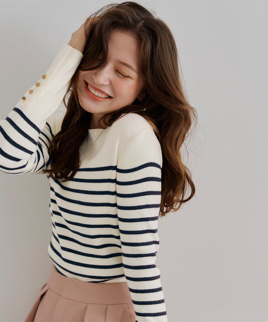 titivate「ボートネックゴールド釦デザインニット」|ニット・セーター|ｵﾌﾎﾜｲﾄ/ﾈｲﾋﾞｰ