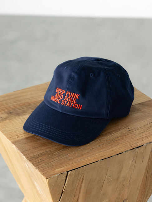 Te chichi TERRASSE「刺繍入りキャップ《2025autumn catalog item》」|その他|ネイビー