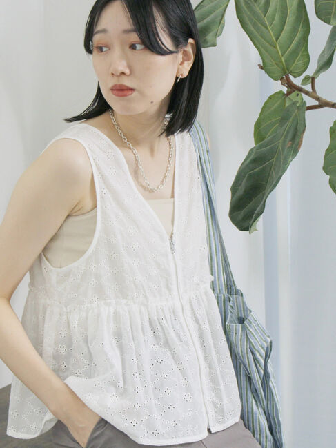 Samansa Mos2 blue「カットワークレースベスト」|シャツ・ブラウス|