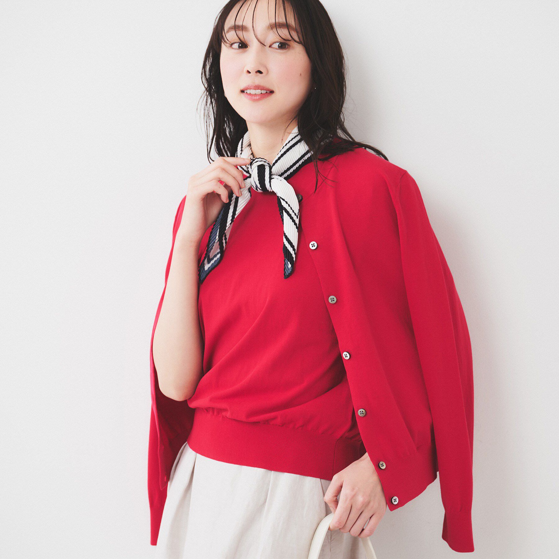 UNTITLED「【11色展開/コットン100/アンサンブル可能】クルーカーディガン」|カーディガン|レッド(062)